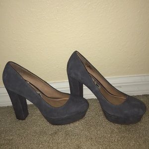 Gray heels